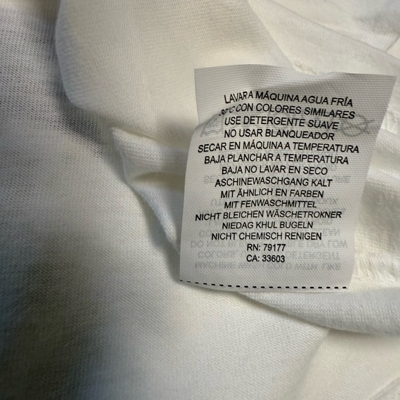 Hard Rock Cafe Santo Domingo White Tee with Guitar Graphic - Picture 6 of 8